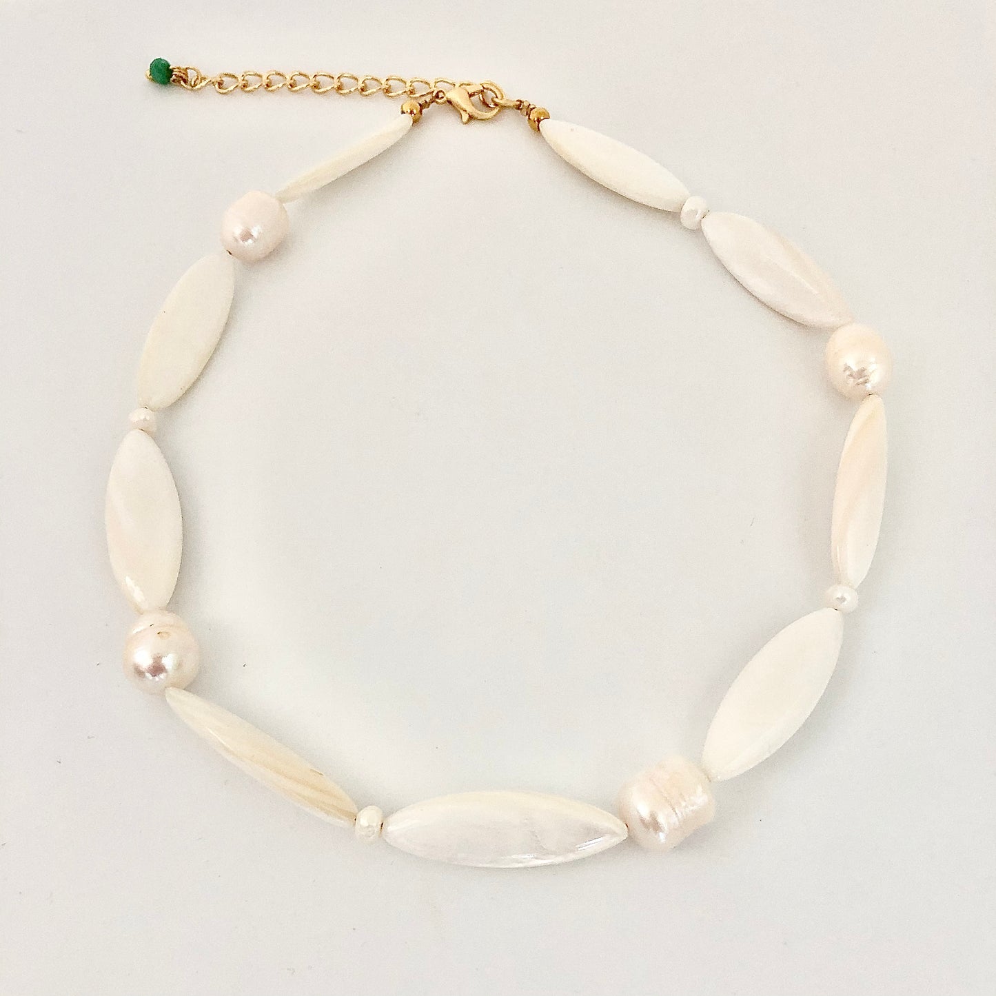 SHELLY CHOKER WITH PEARLS - lublu.co