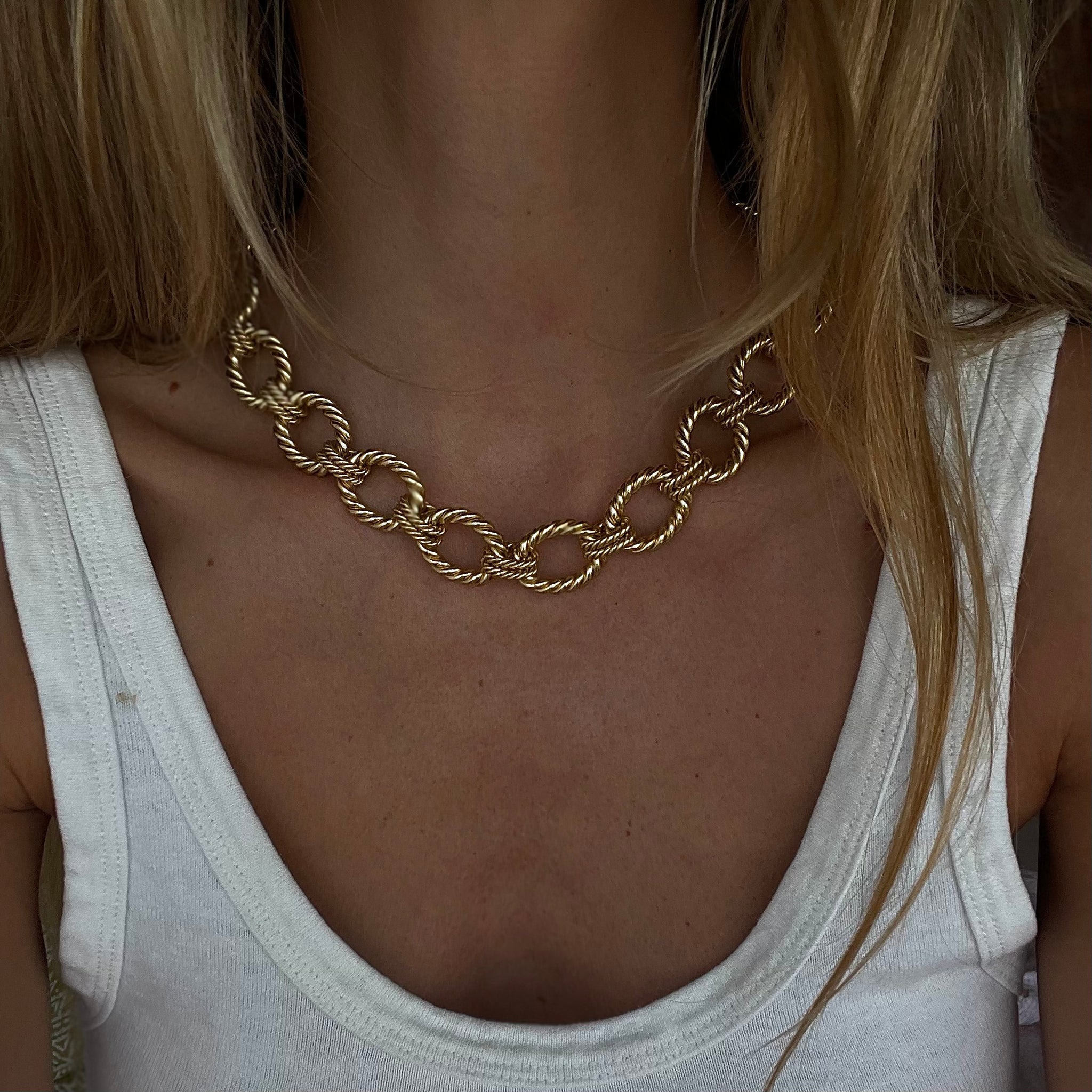 LIV CHAIN - lublu.co